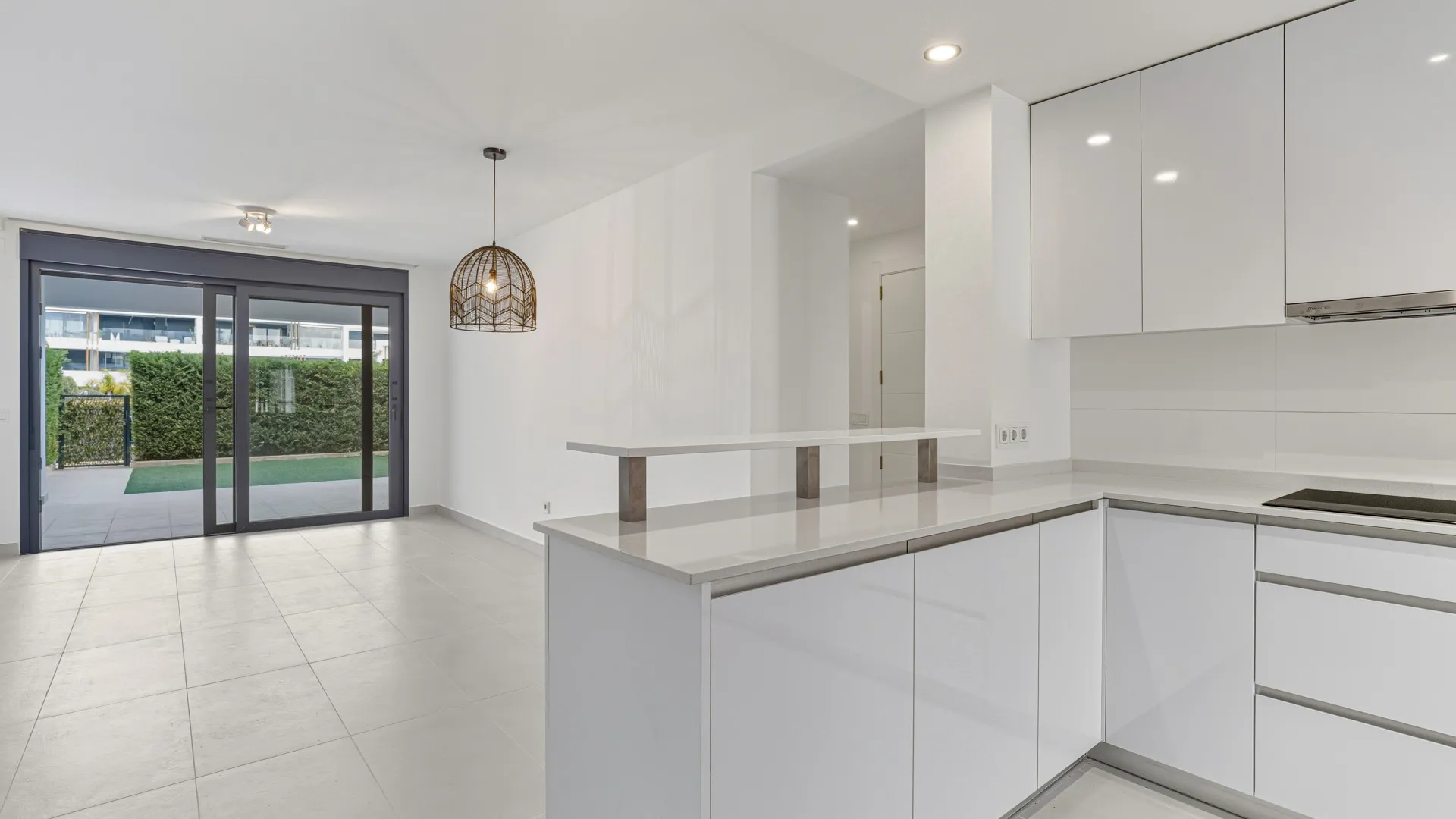 For sale ground floor apartment in Cancelada