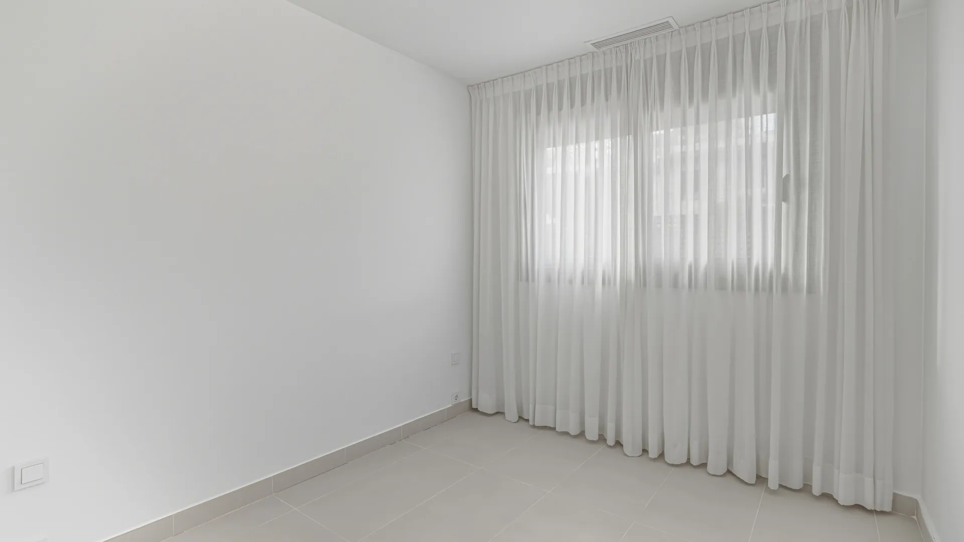 For sale ground floor apartment in Cancelada