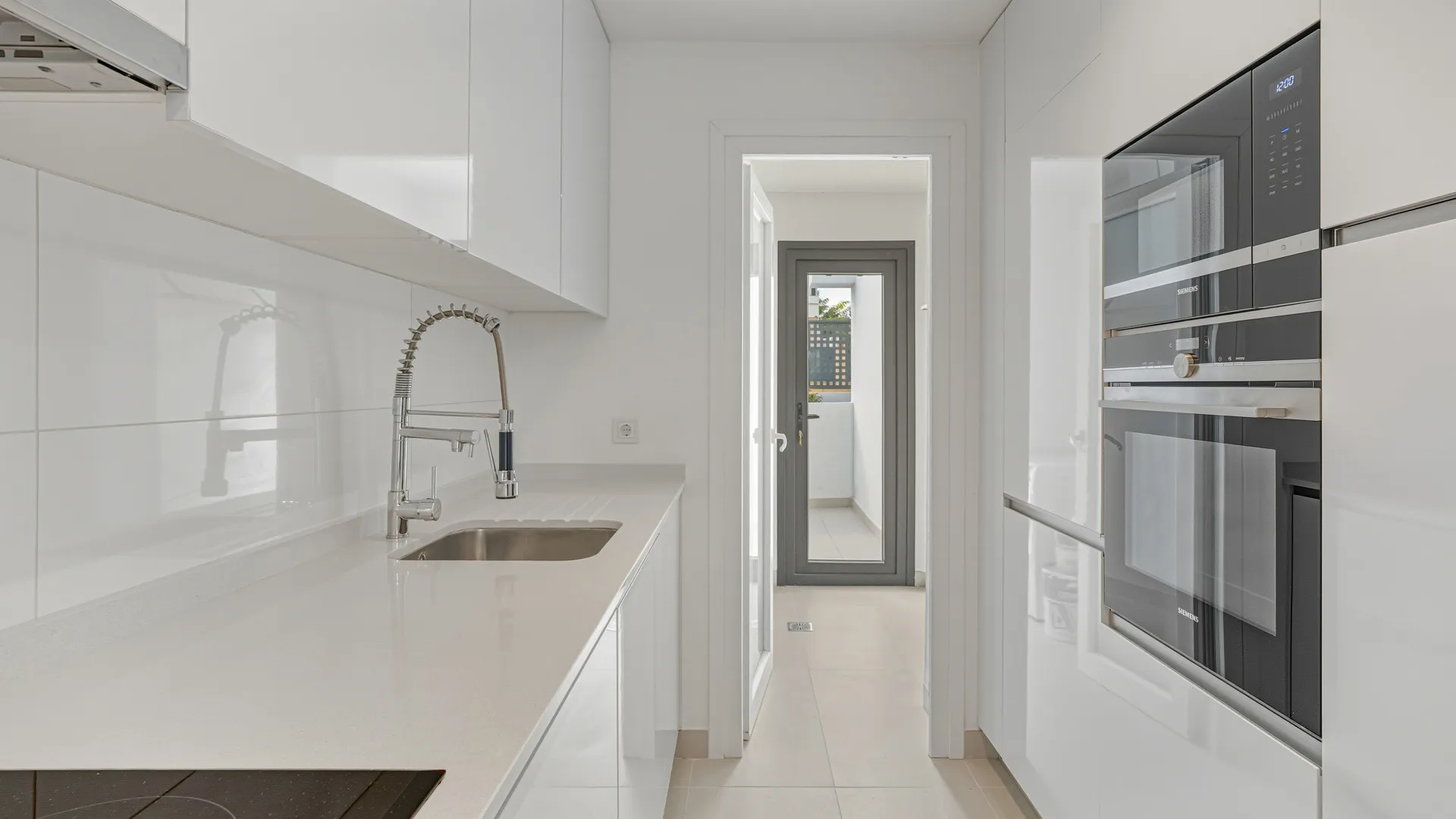 For sale ground floor apartment in Cancelada