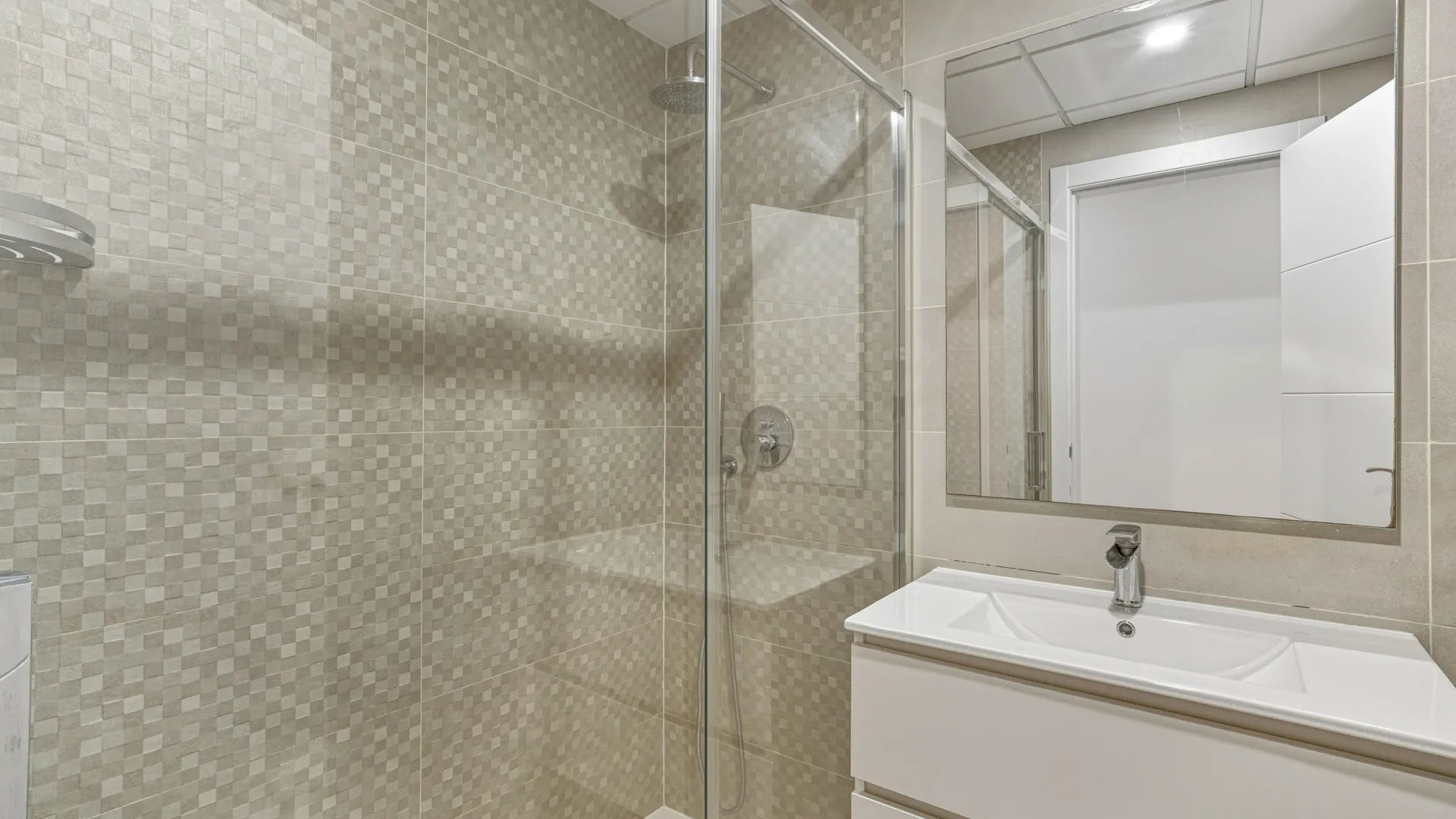 For sale ground floor apartment in Cancelada