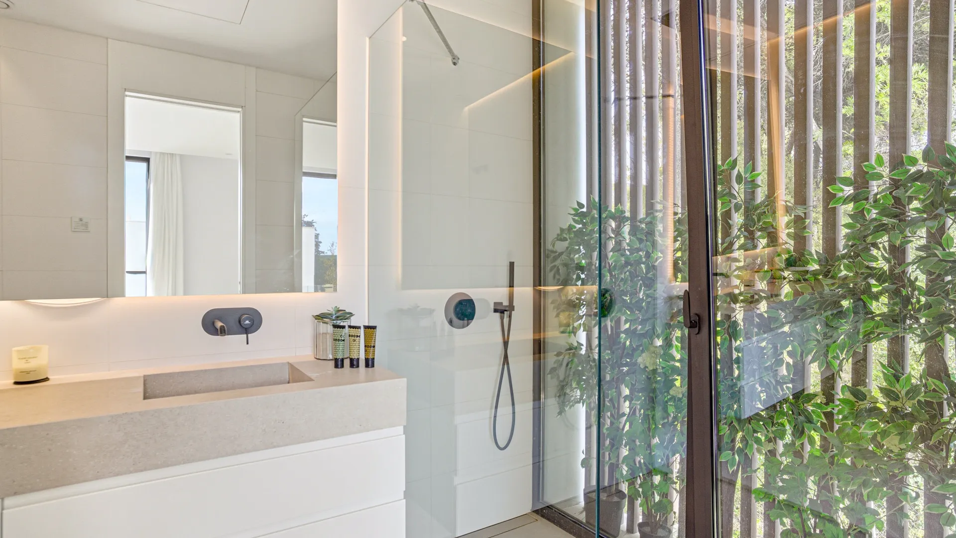 Villa for sale in Marbella Golden Mile