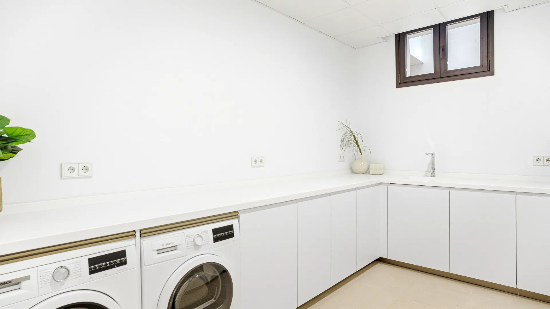 Villa for sale in Marbella Golden Mile