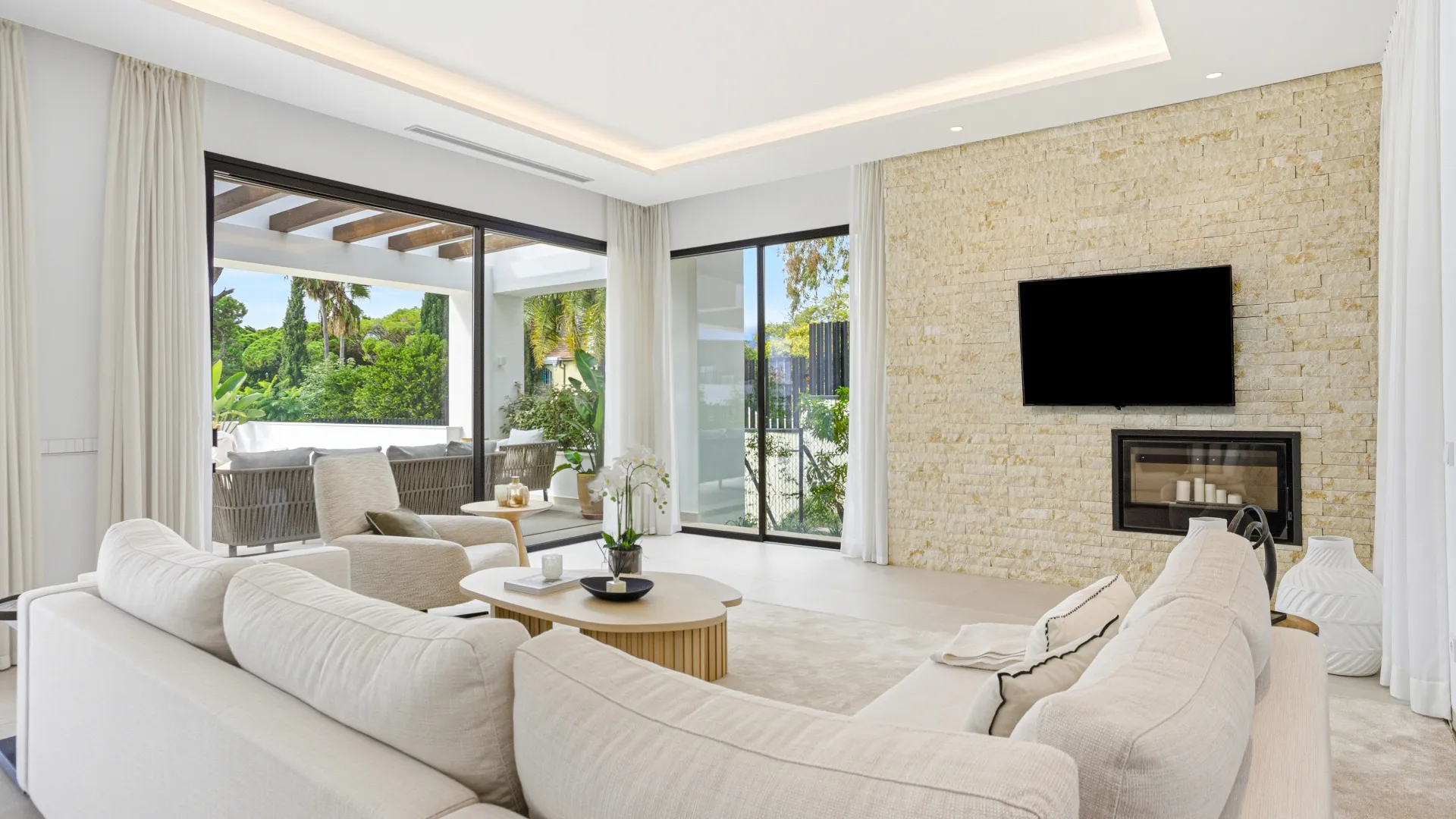 Villa for sale in Marbella Golden Mile