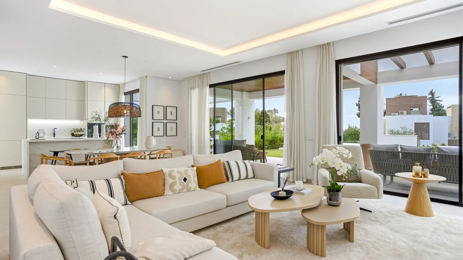 Villa for sale in Marbella Golden Mile