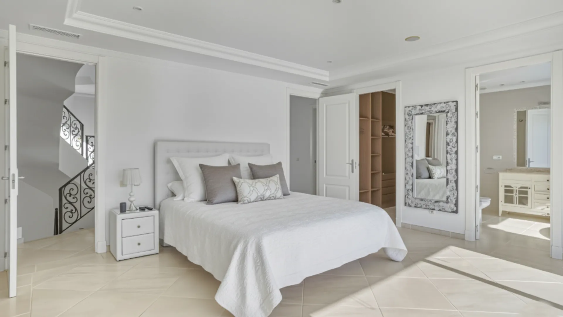 For sale villa in Los Flamingos