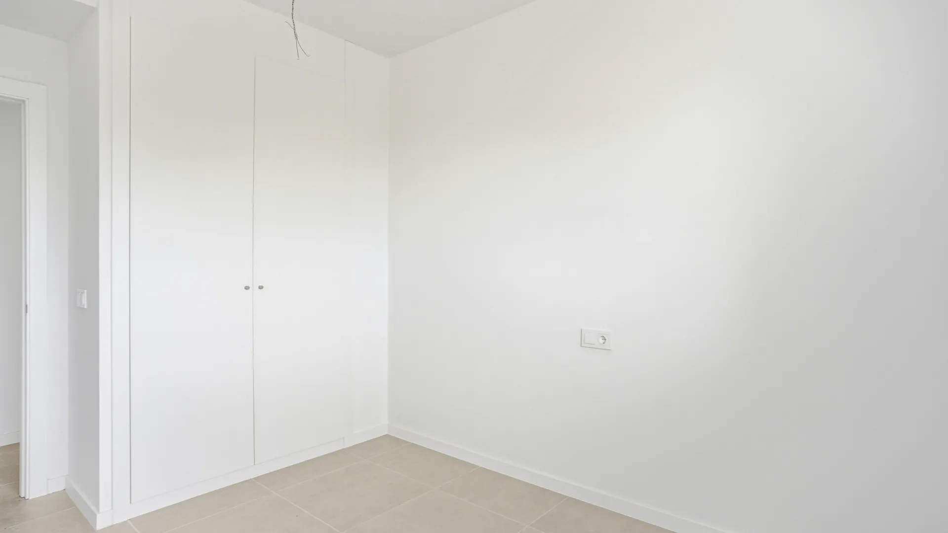 Buy Aqua Gardens apartment