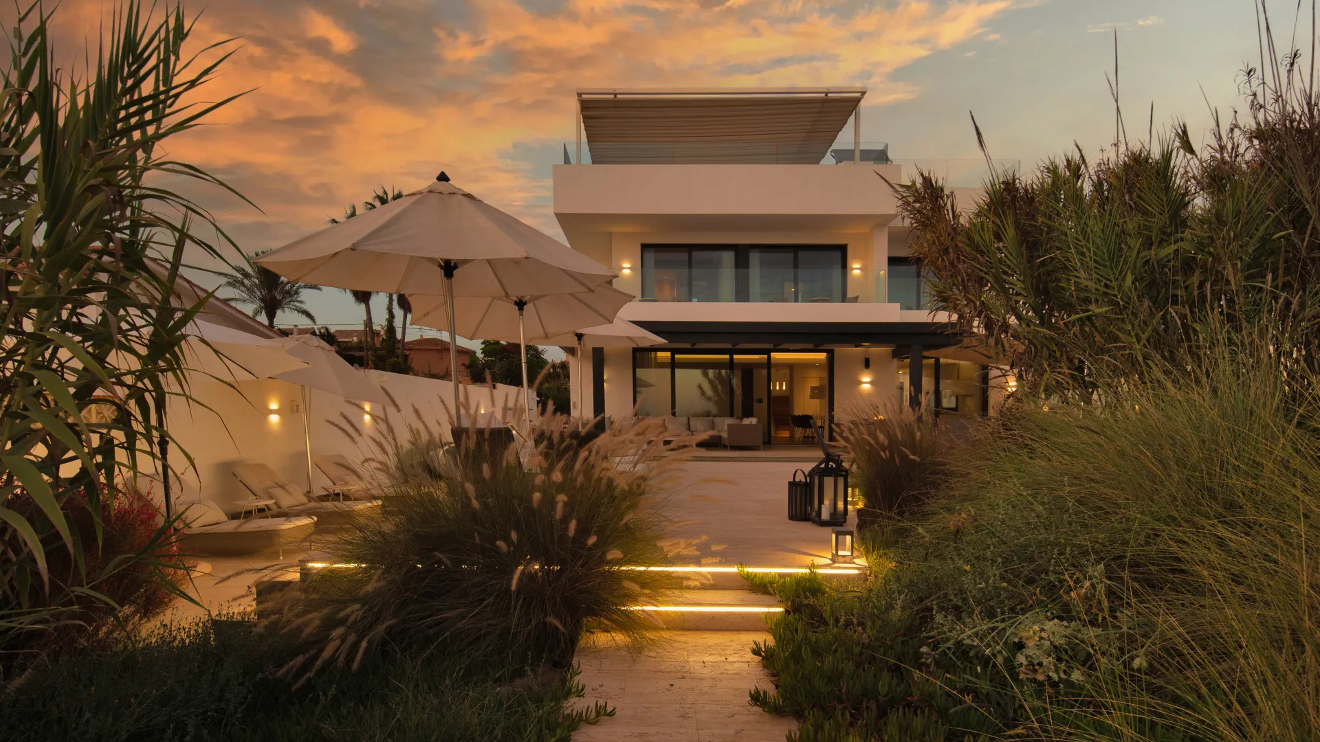 Villa with 6 bedrooms for sale in Costabella