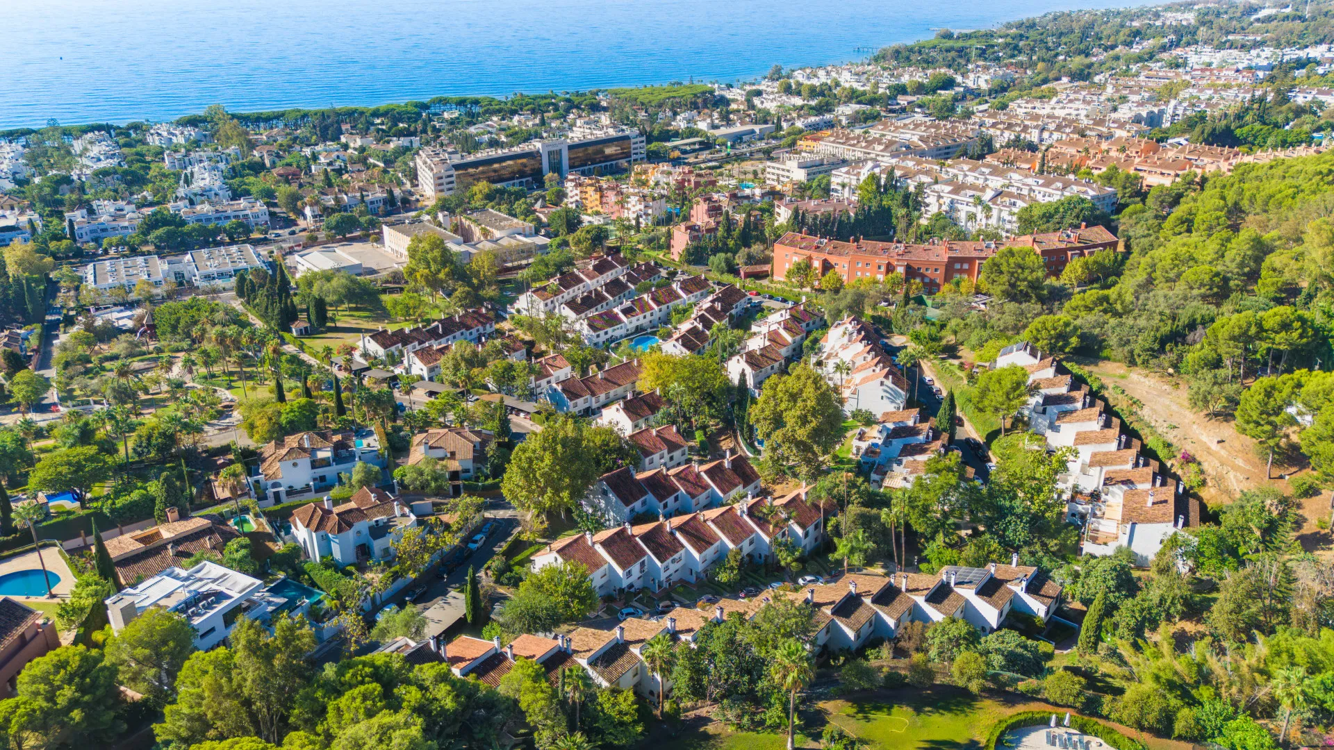 Buy town house in El Capricho