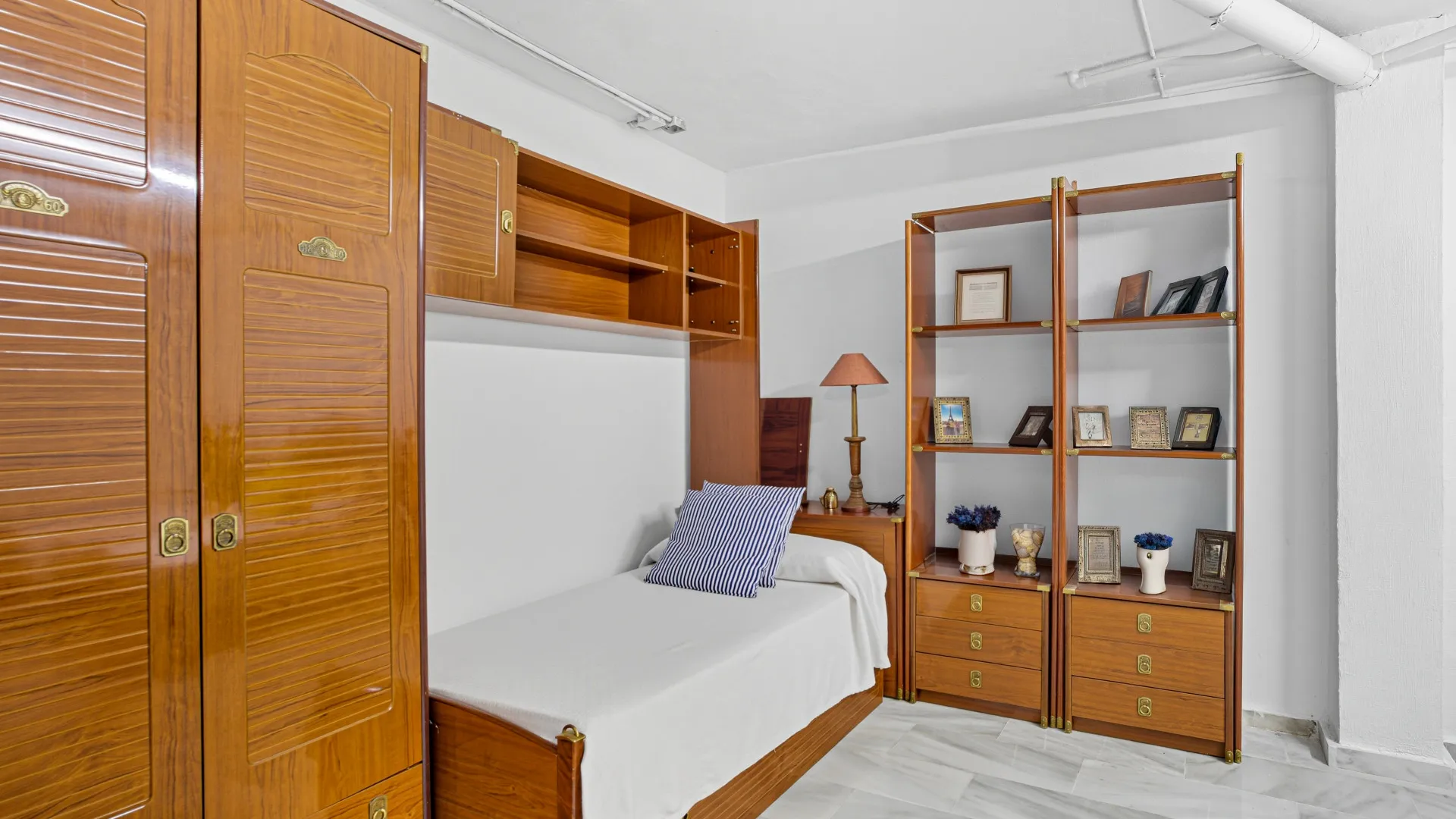 Buy town house in El Capricho