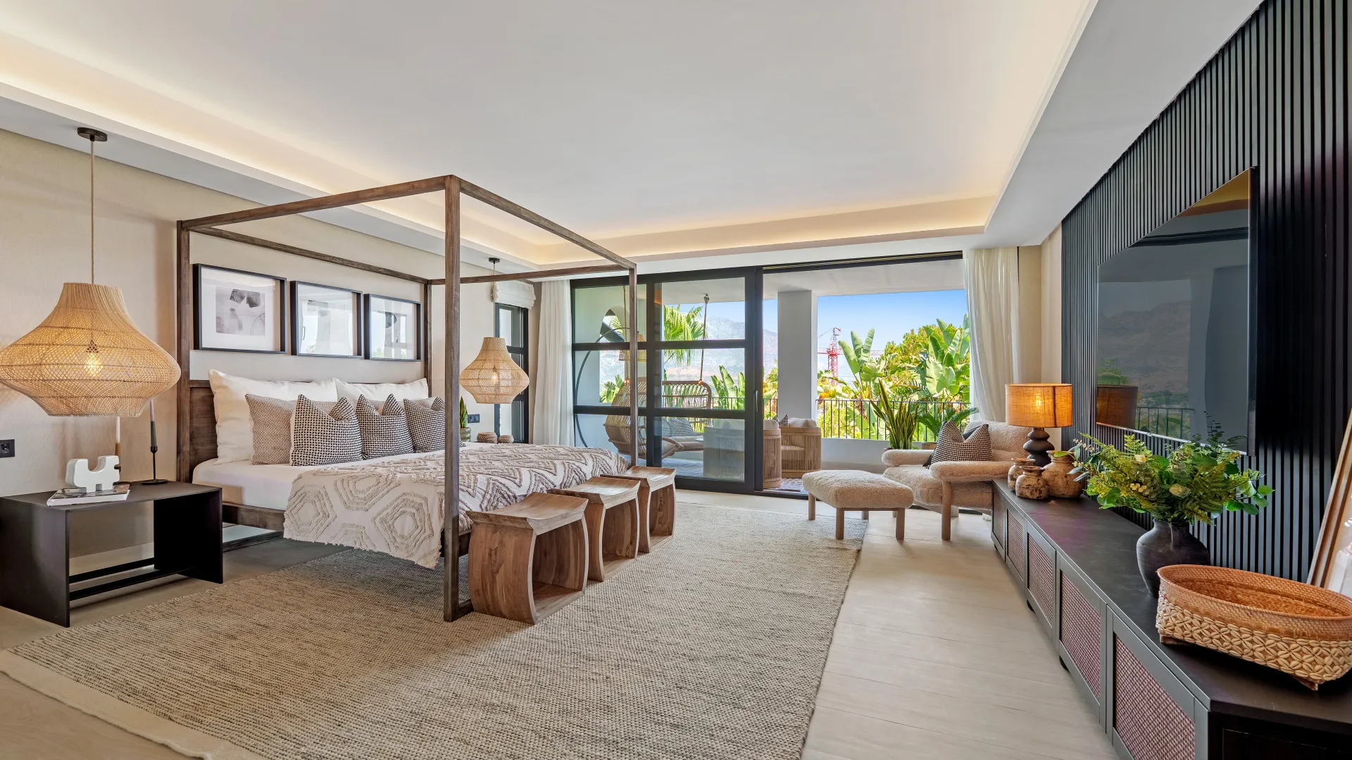 Nueva Andalucia villa for sale