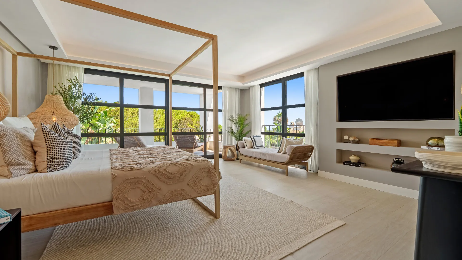 Nueva Andalucia villa for sale