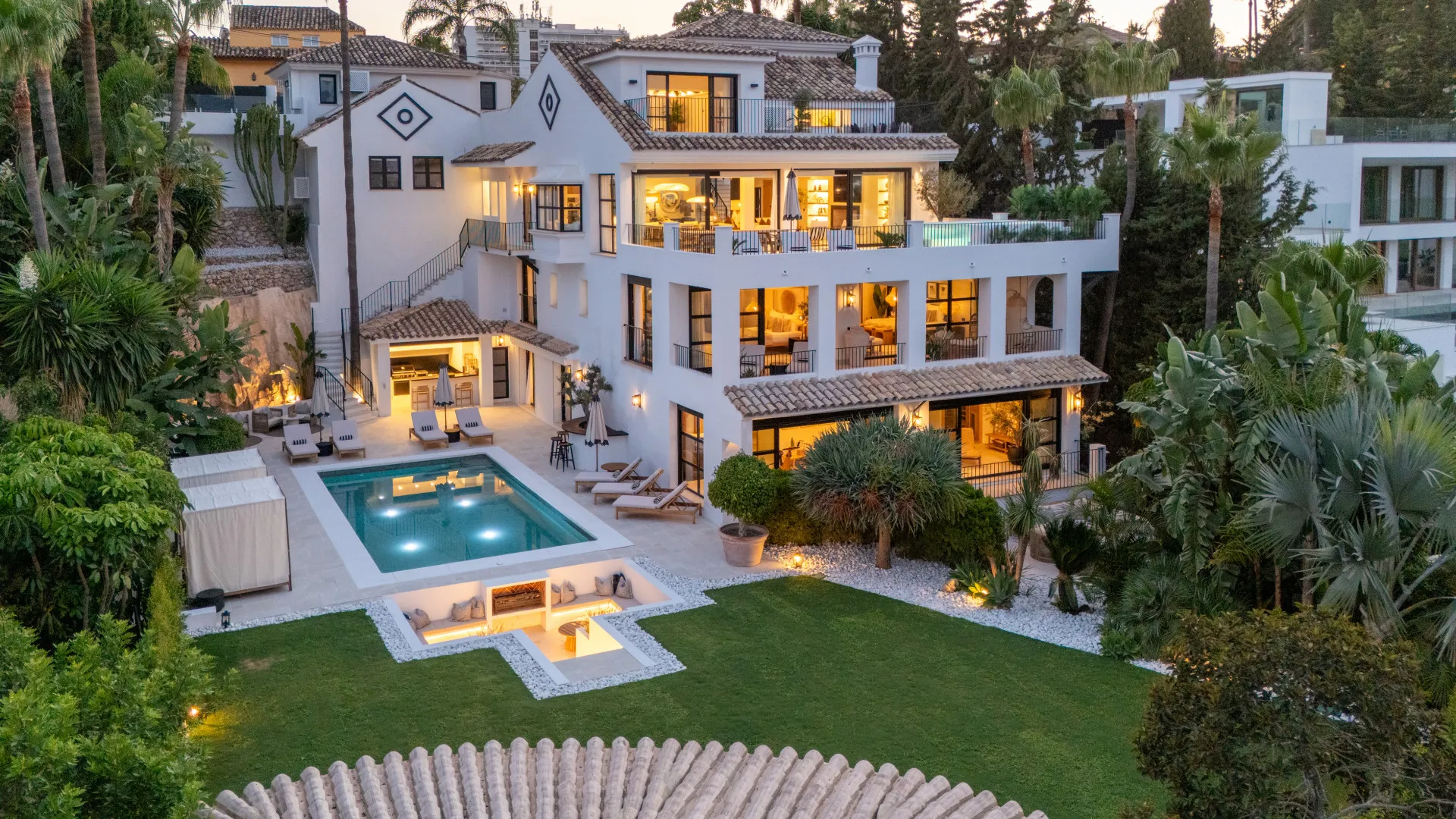 Nueva Andalucia villa for sale