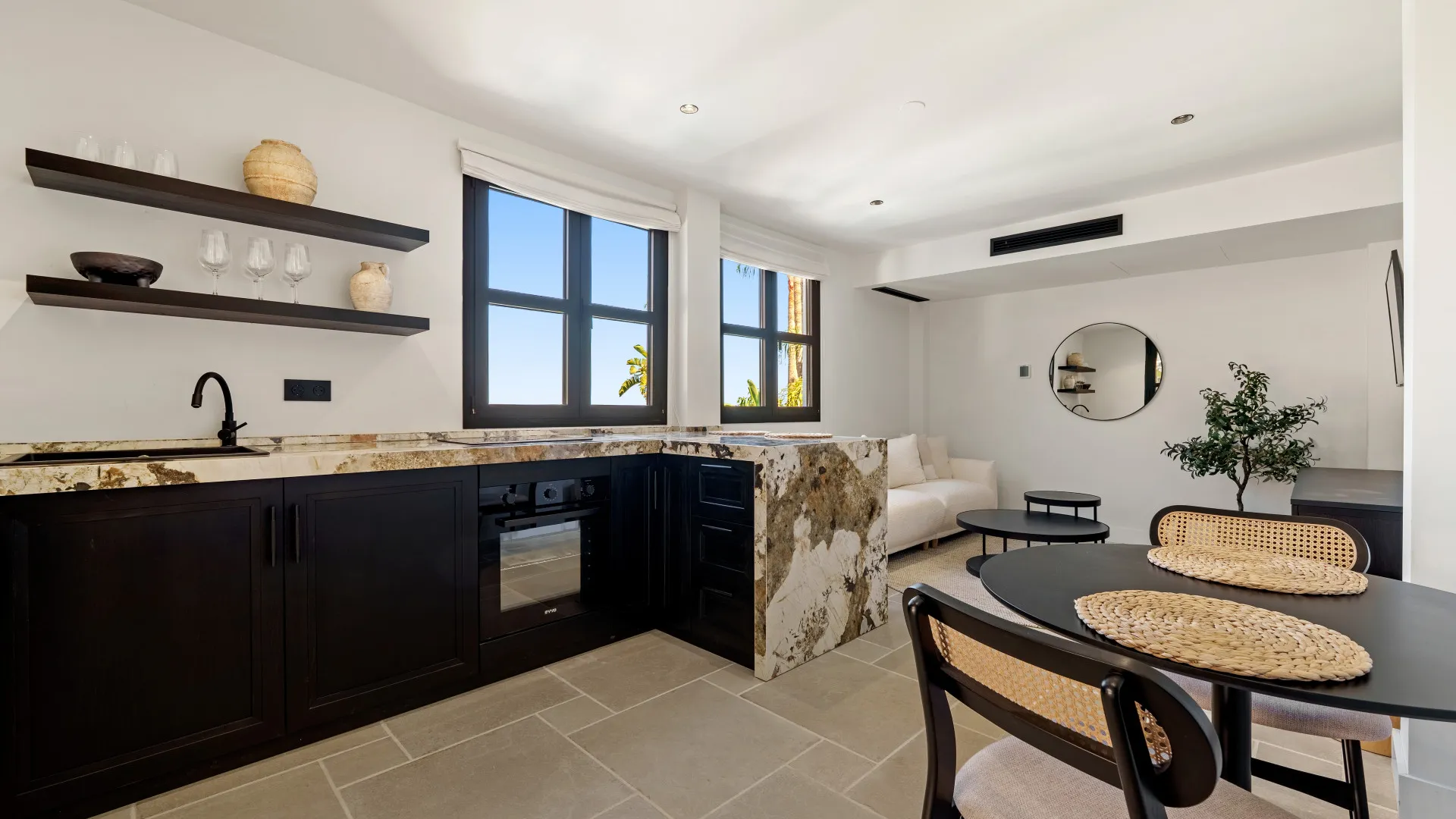 Nueva Andalucia villa for sale