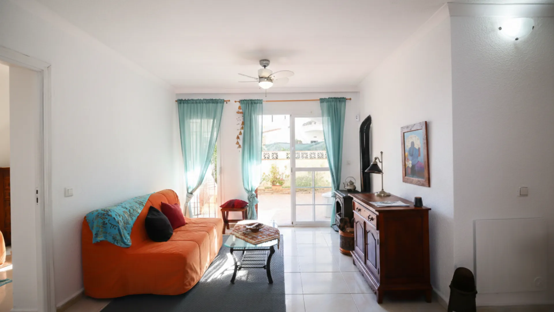 For sale semi detached house with 4 bedrooms in Calahonda