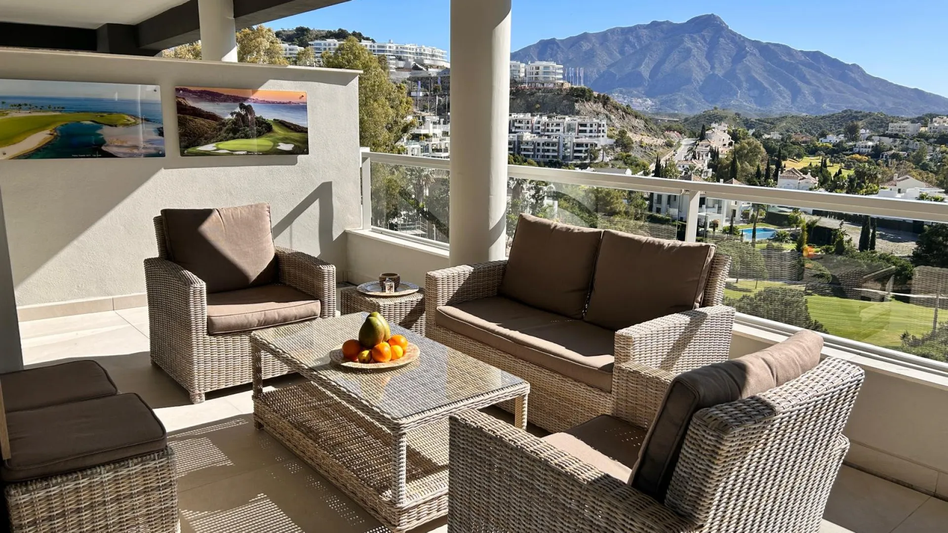 For sale apartment in The Crest with 3 bedrooms