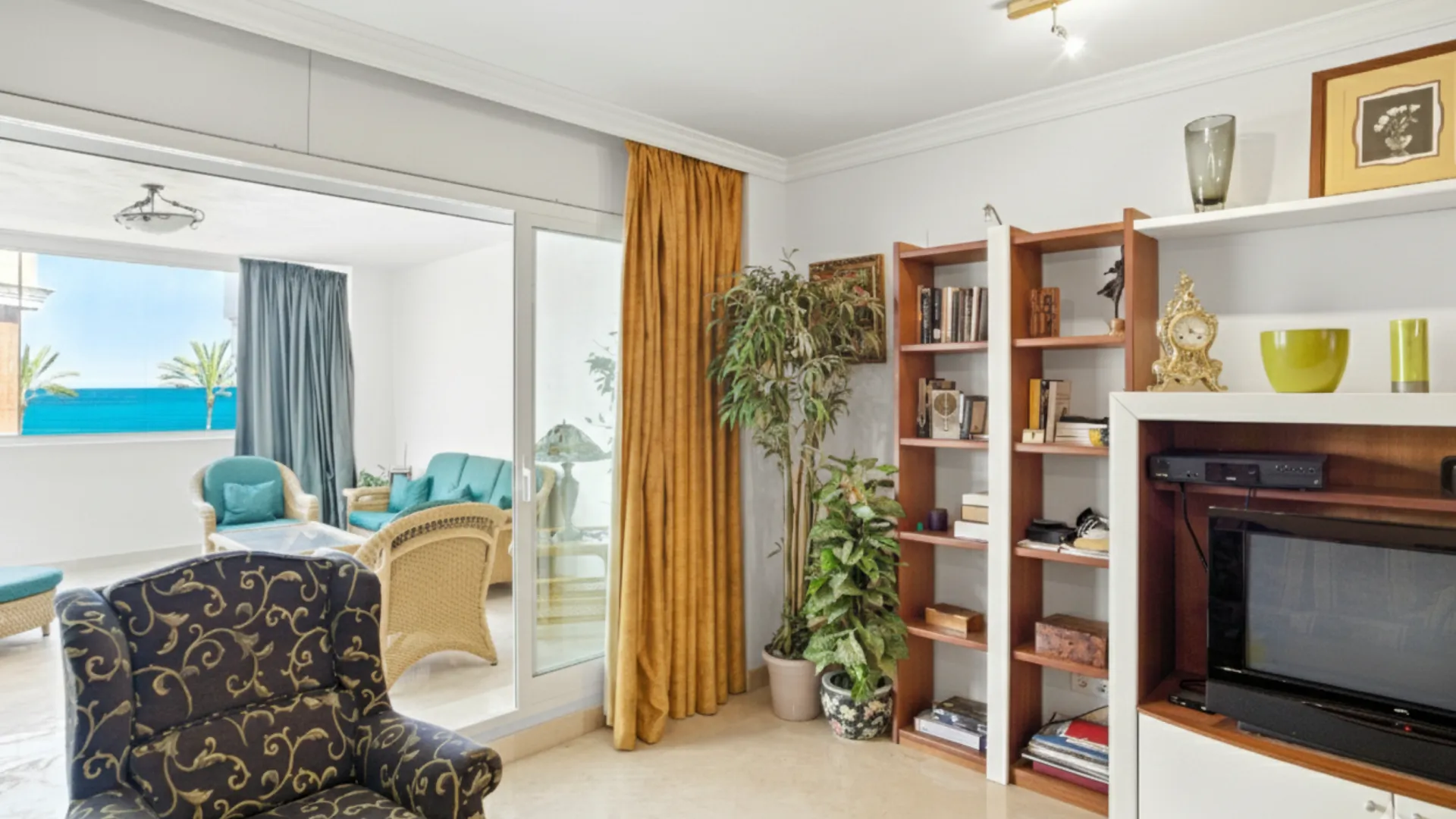 Apartamento en venta con 2 dormitorios en La Herradura