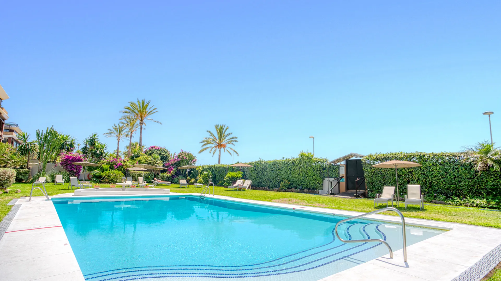 Apartamento en venta con 2 dormitorios en La Herradura