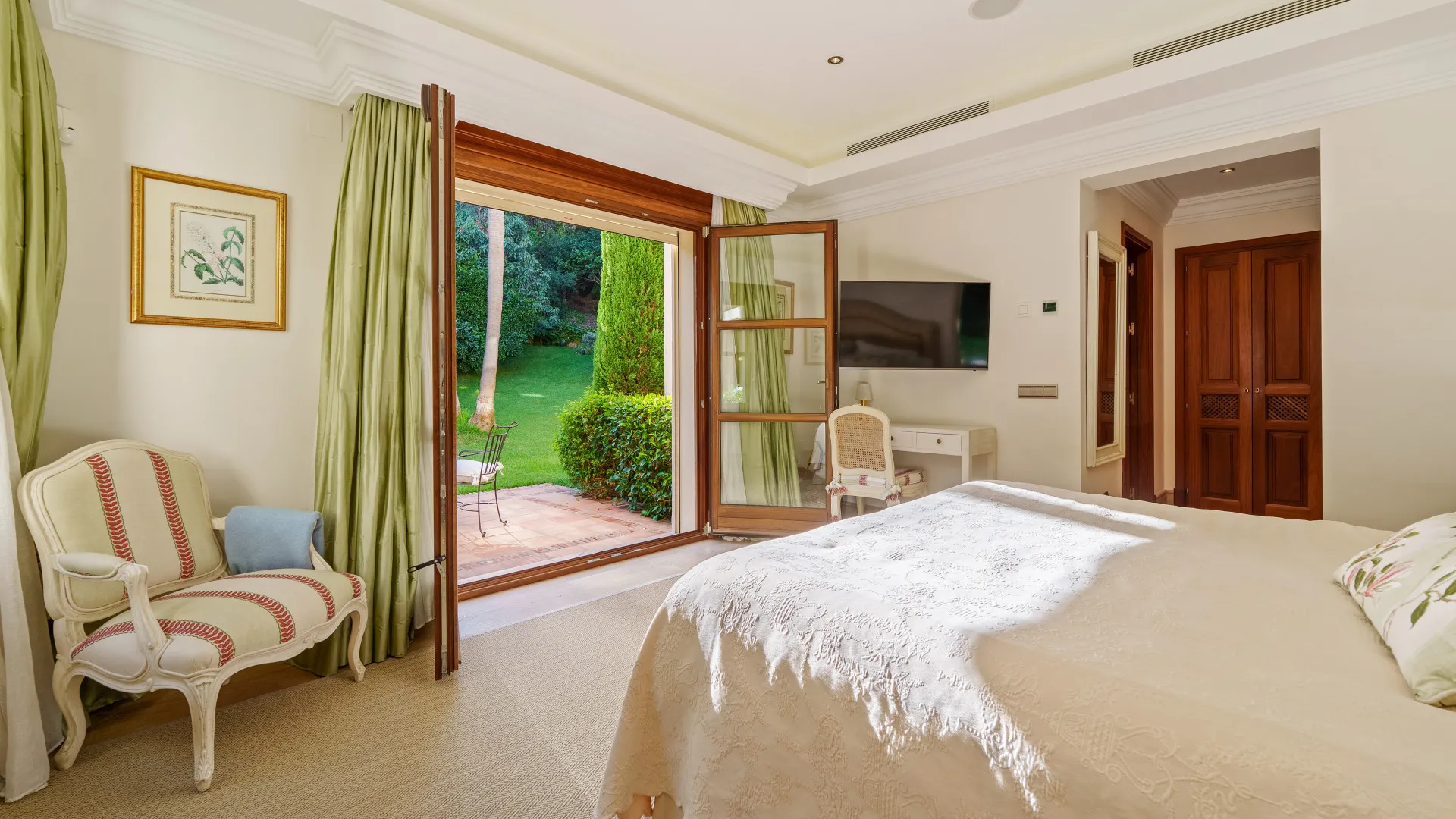 Las Lomas del Marbella Club, villa de 6 dormitorios en venta