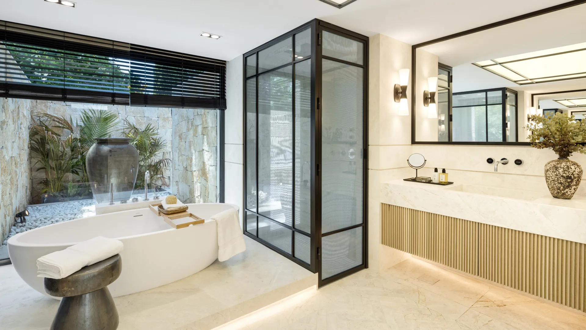 Las Brisas, villa con 7 dormitorios en venta