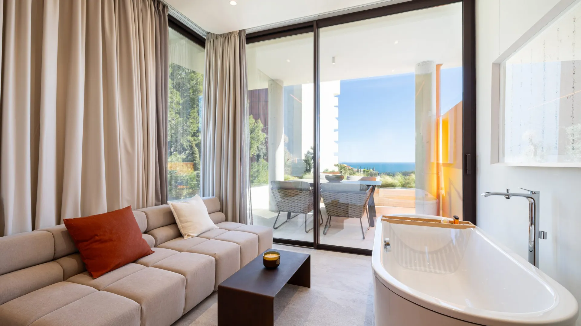 For sale penthouse with 2 bedrooms in El Higueron