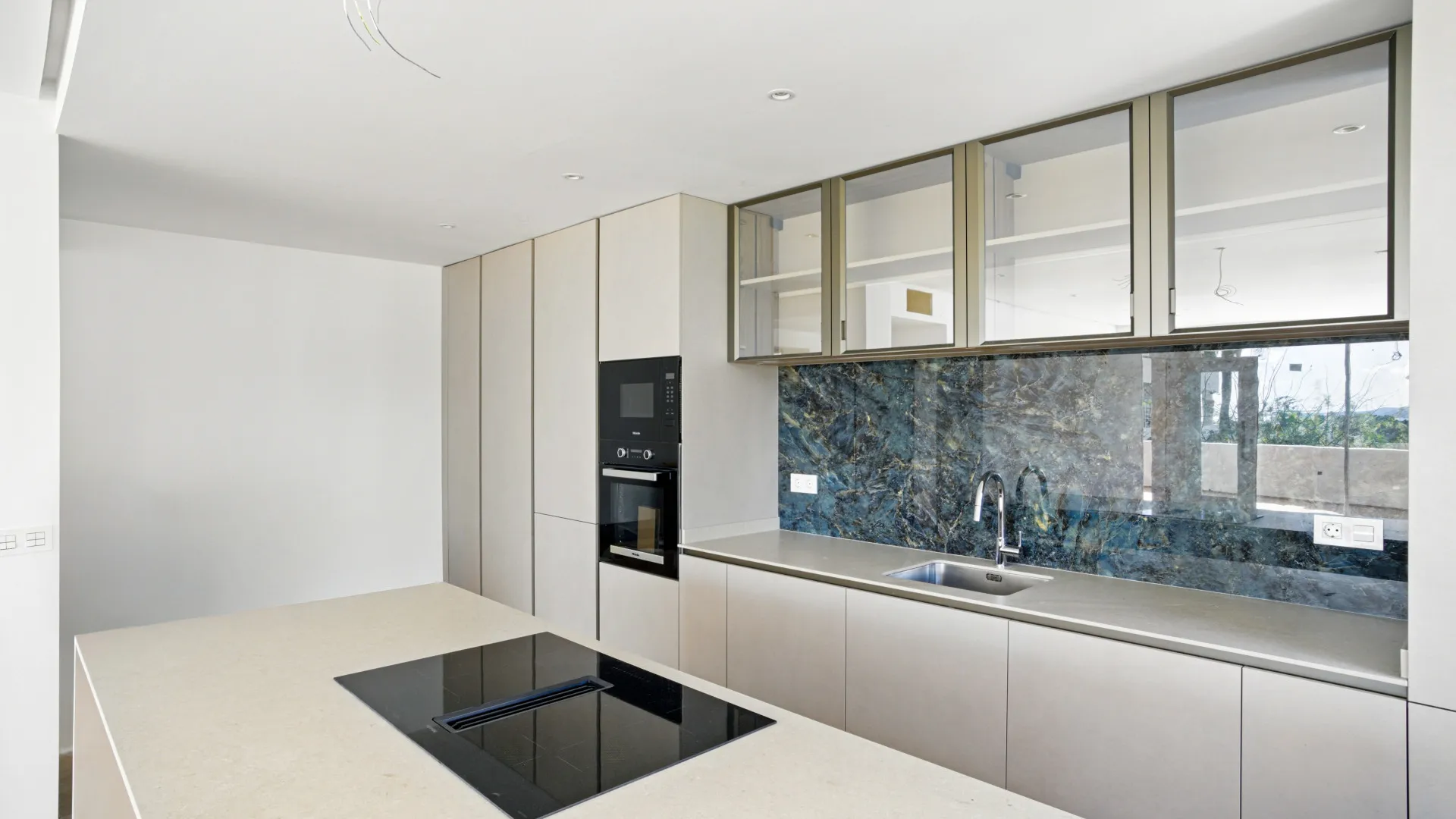 Buy Jardines de Andalucia apartment with 2 bedrooms