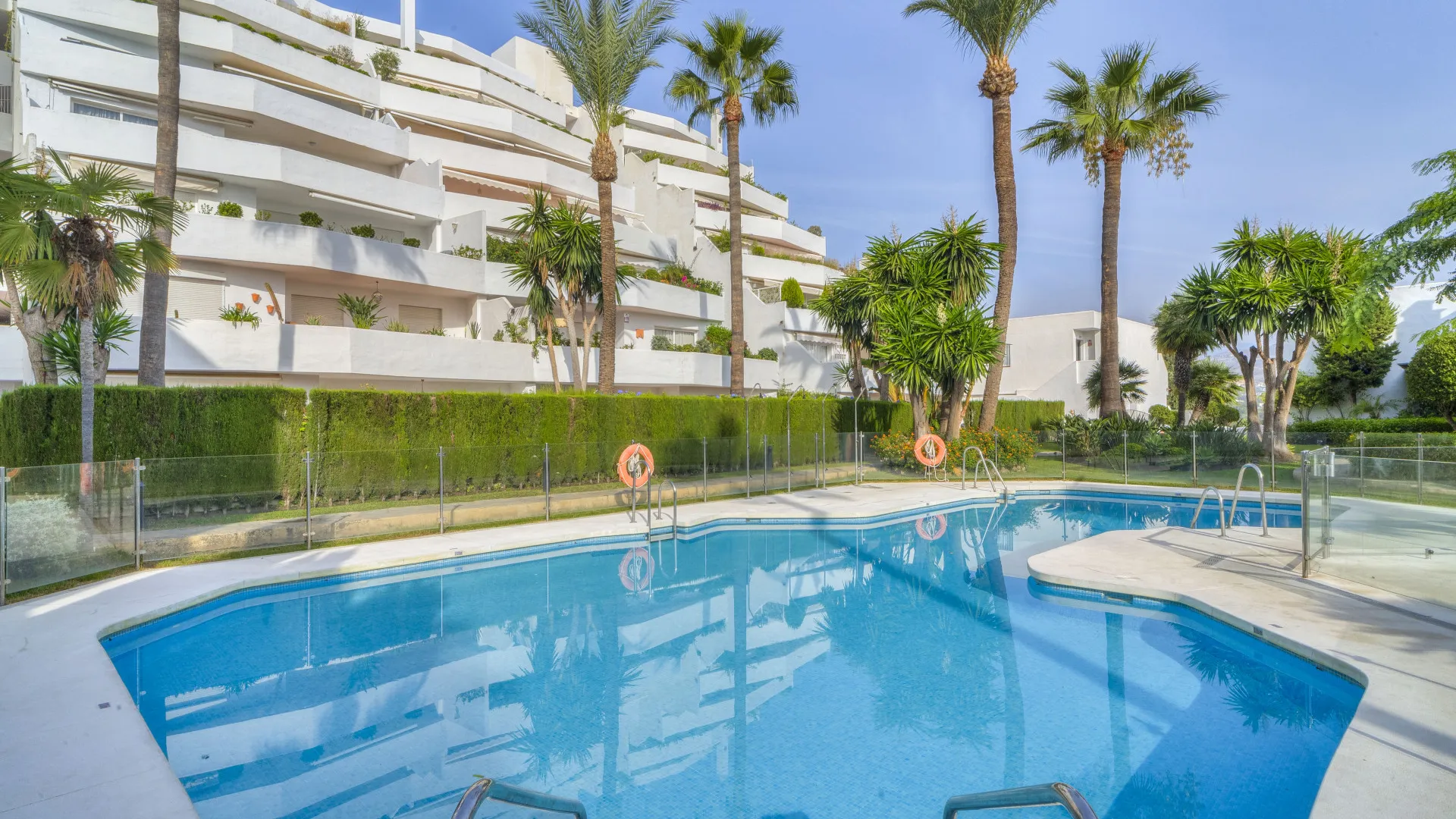 Buy Jardines de Andalucia apartment with 2 bedrooms