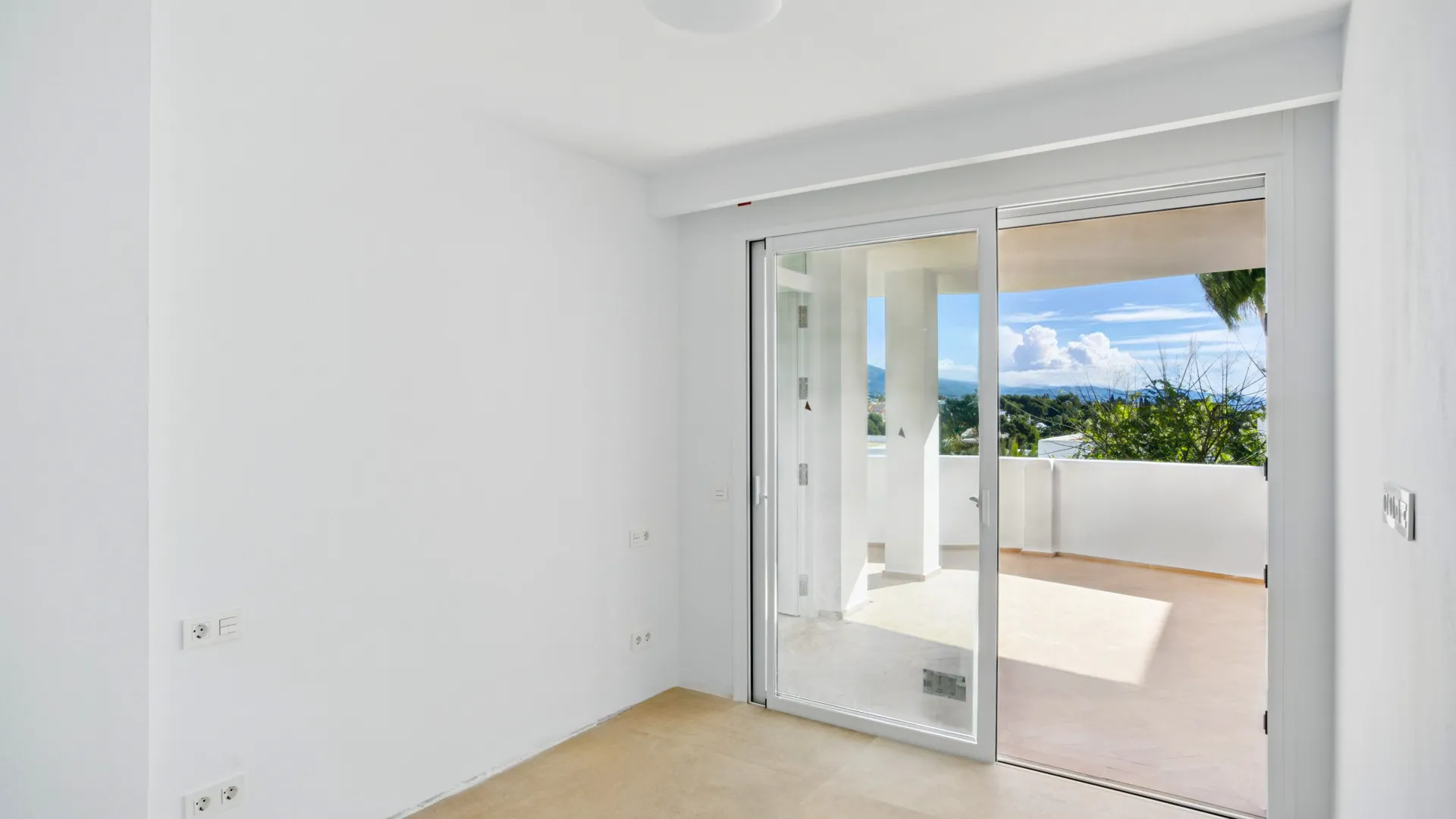 Buy Jardines de Andalucia apartment with 2 bedrooms