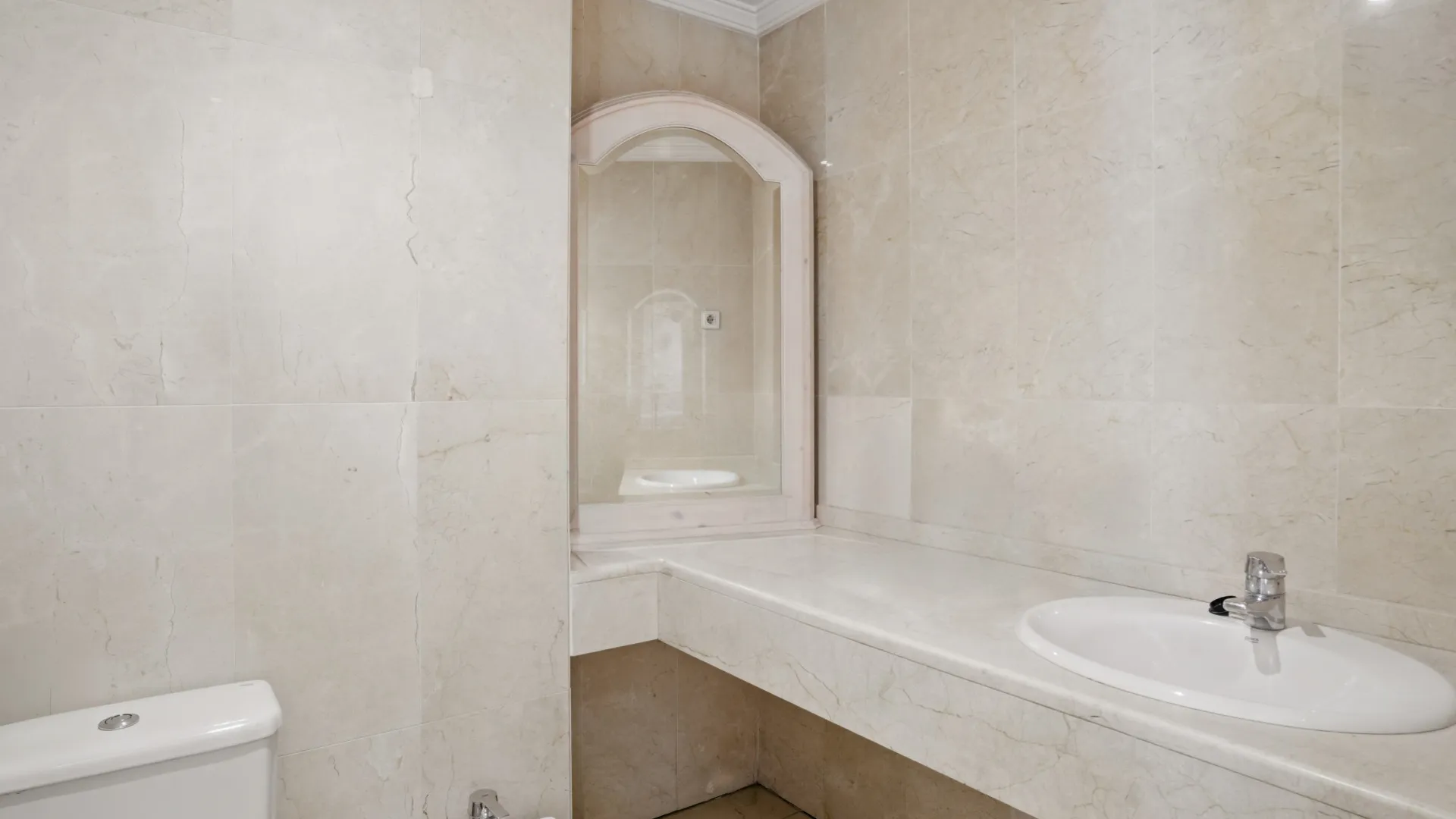 Apartamento planta baja en venta en Los Pinos de Nagüeles de 3 dormitorios