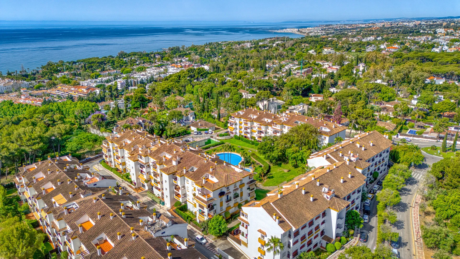 Apartamento planta baja en venta en Los Pinos de Nagüeles de 3 dormitorios