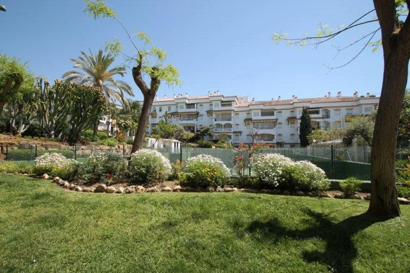 Hacienda Nagüeles I 4 bedrooms ground floor apartment for sale