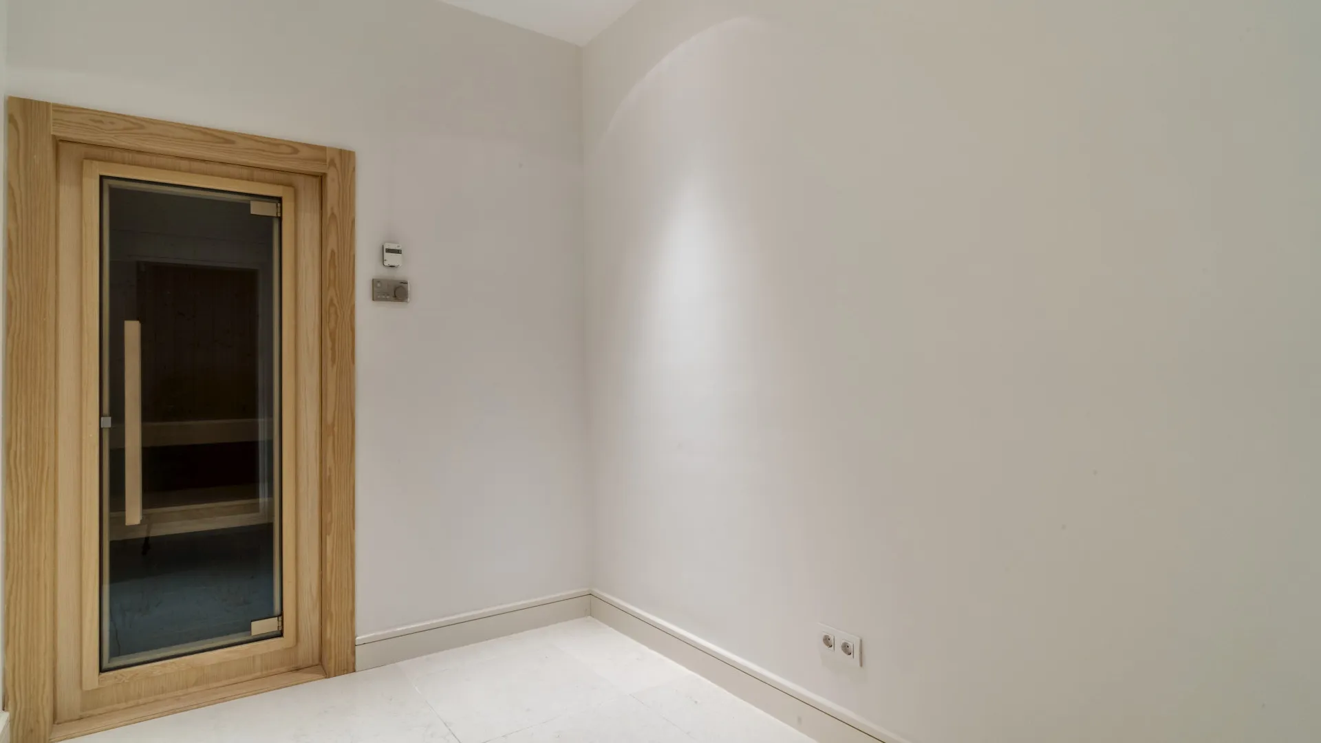 Villa a la venta en Lomas de Magna Marbella de 6 dormitorios