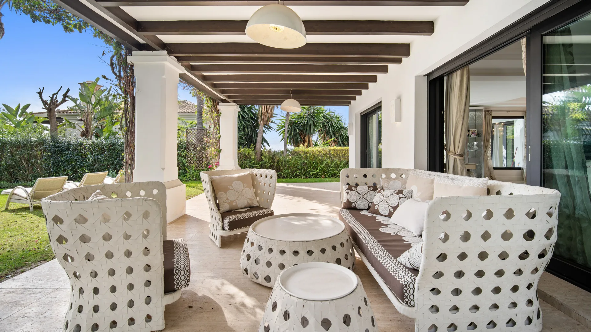 Villa a la venta en Lomas de Magna Marbella de 6 dormitorios