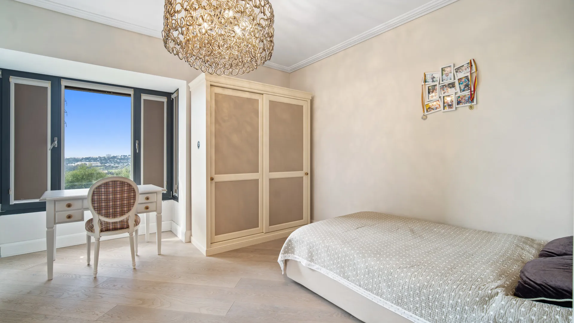 Villa a la venta en Lomas de Magna Marbella de 6 dormitorios