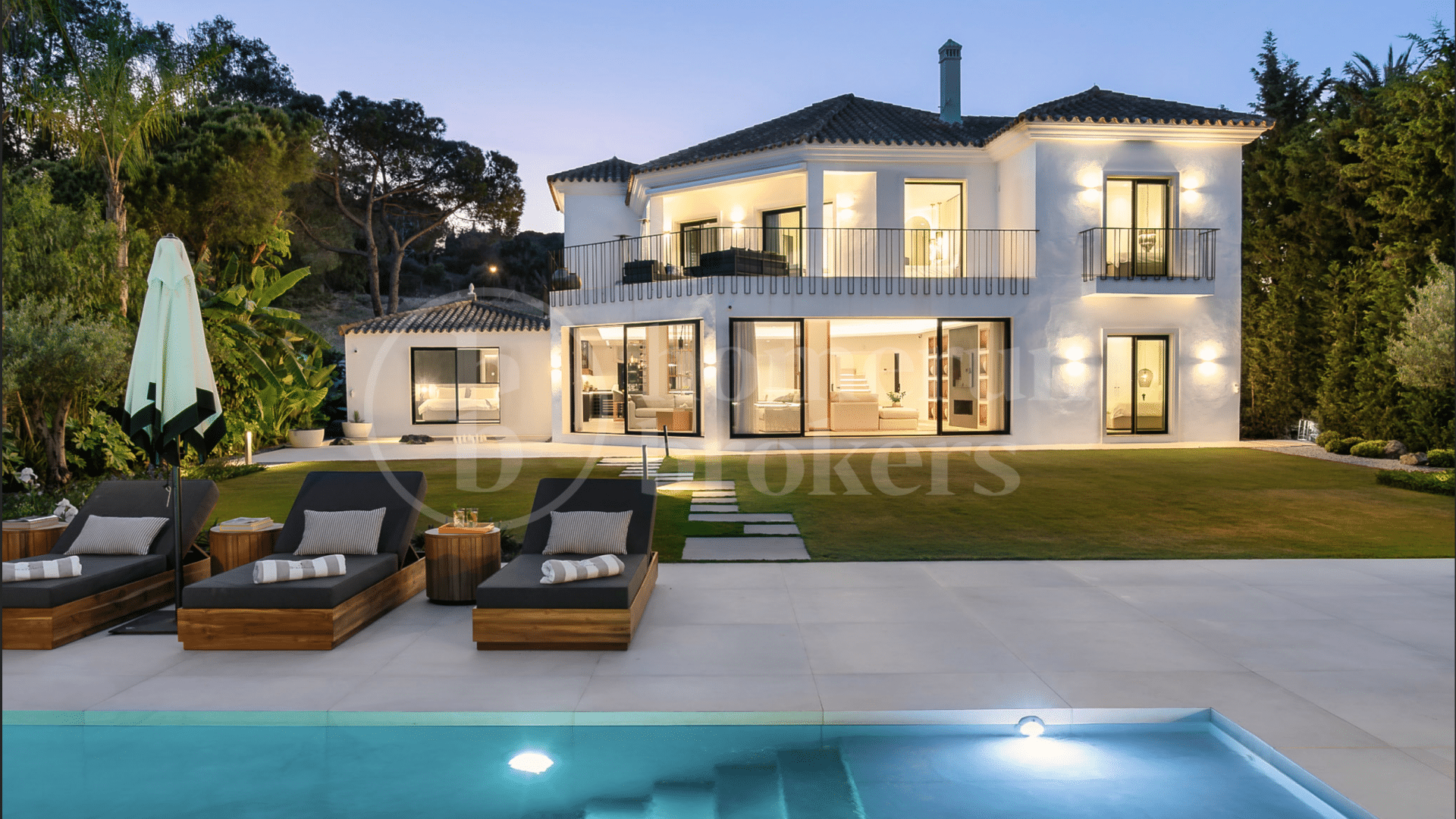 Villa Diamond - A Sophisticated Villa in Nueva Andalucia