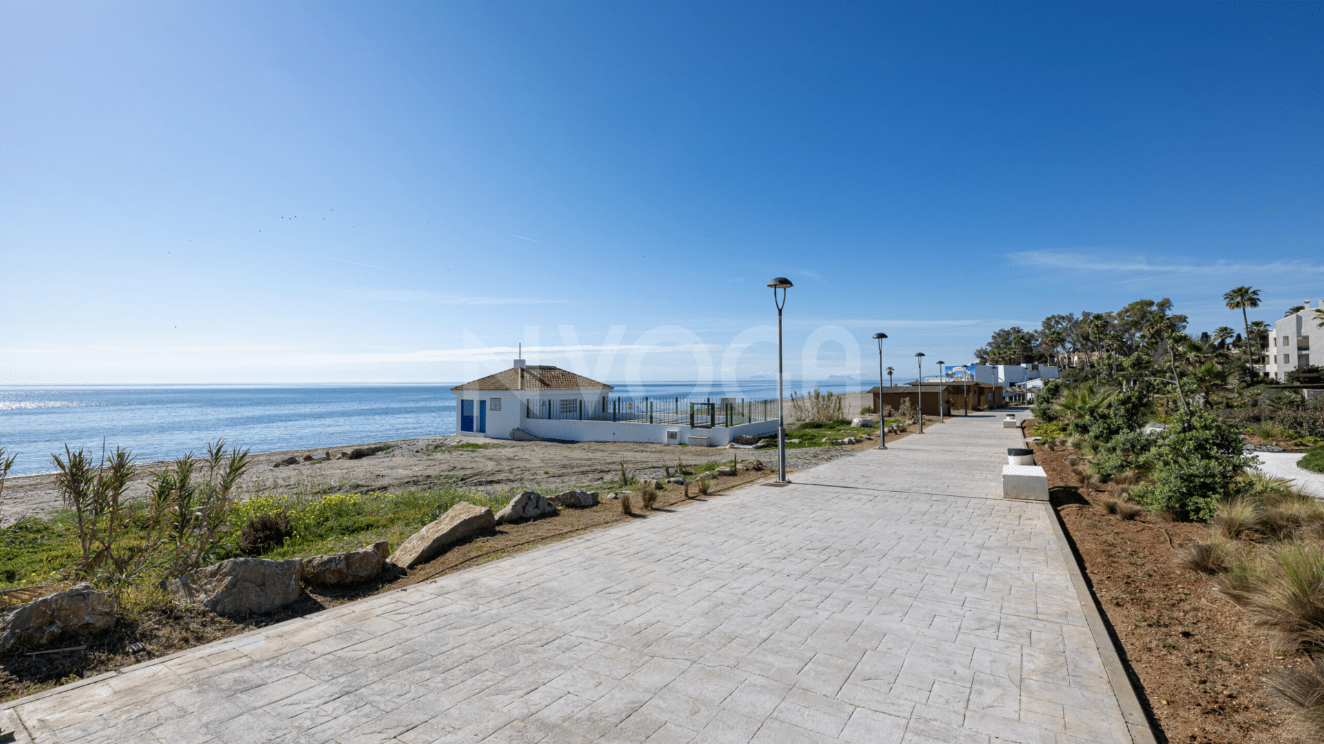 Ático de Lujo Frente al Mar – Bahía del Velerín 4.7