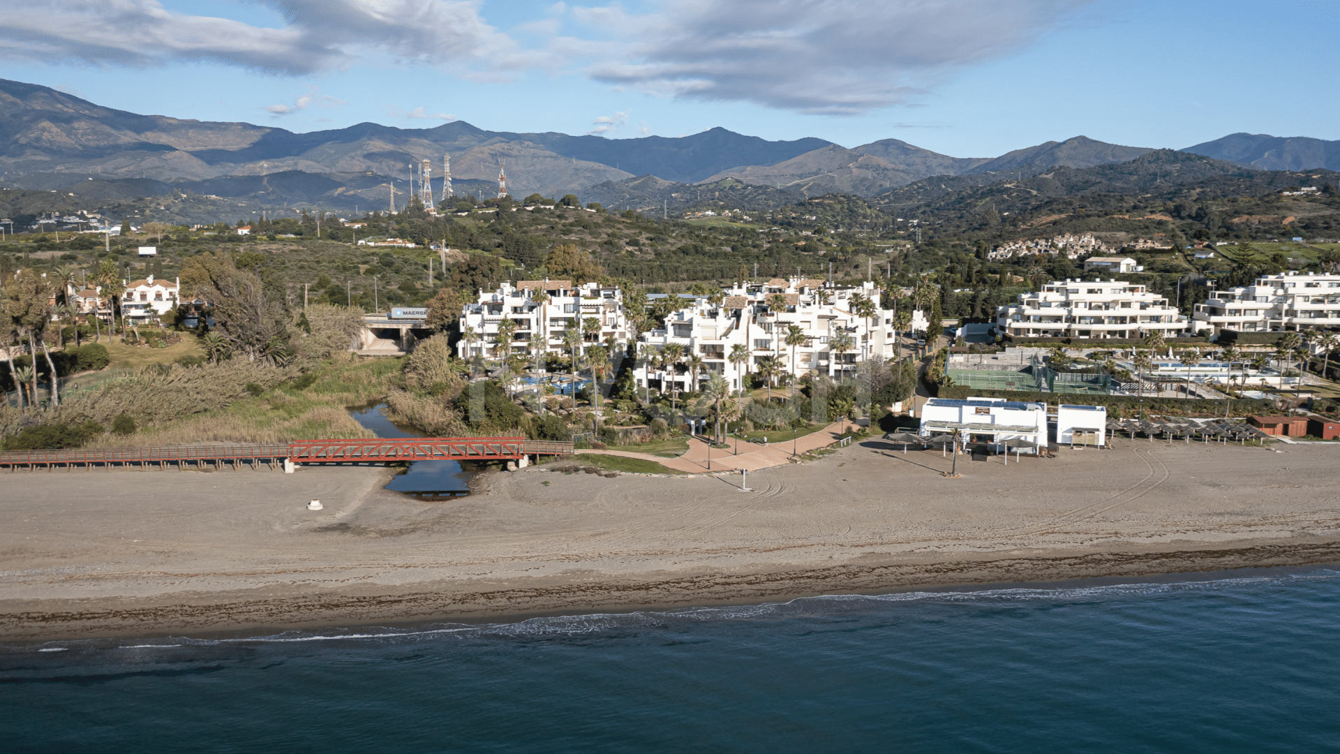 Ático de Lujo Frente al Mar – Bahía del Velerín 4.7