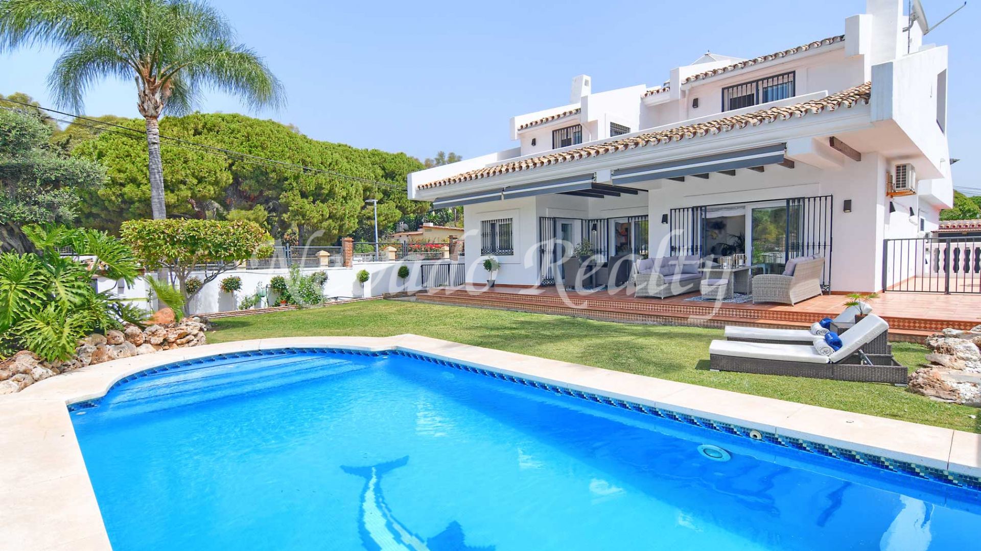 Family villa in Marbella centre close to all amenities