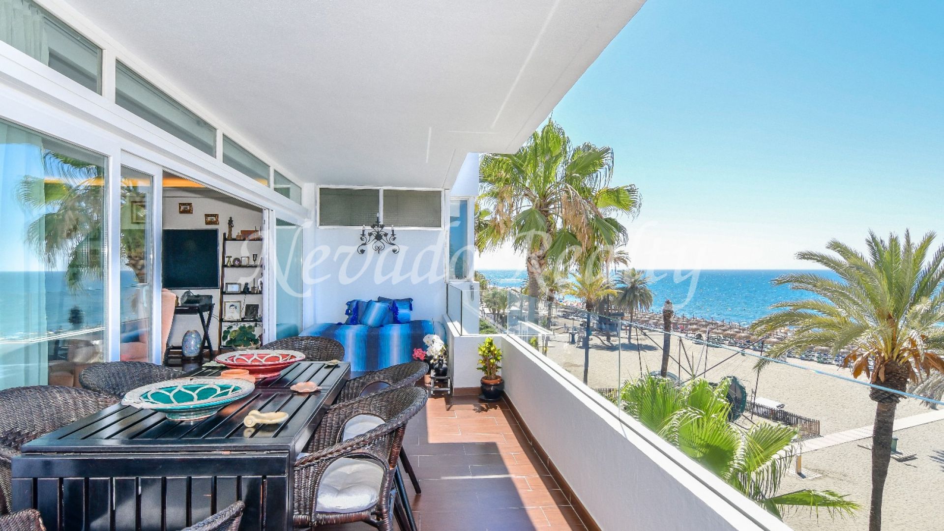 Large first line beach apartment in Marbella with spectacular sea views