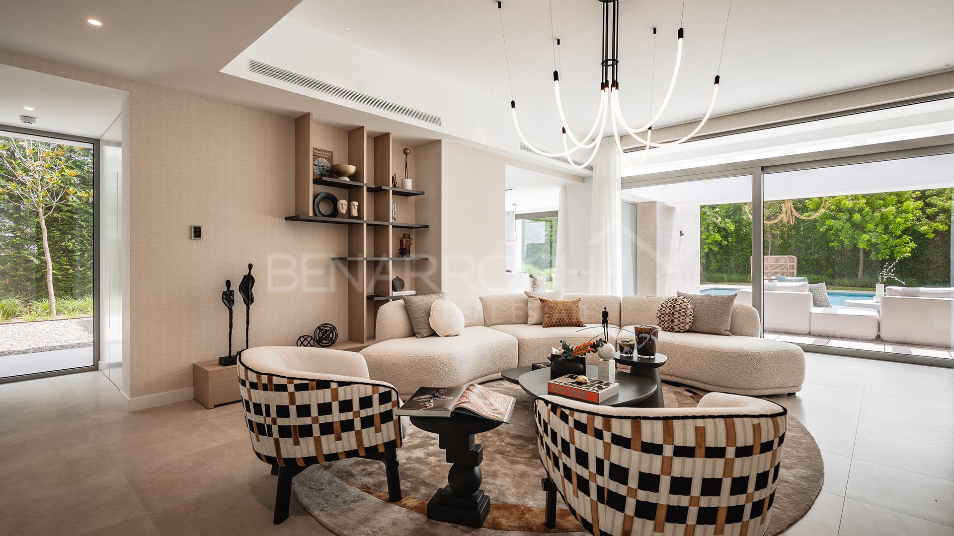 Contemporary Villa in El Paraíso, New Golden Mile, Marbella