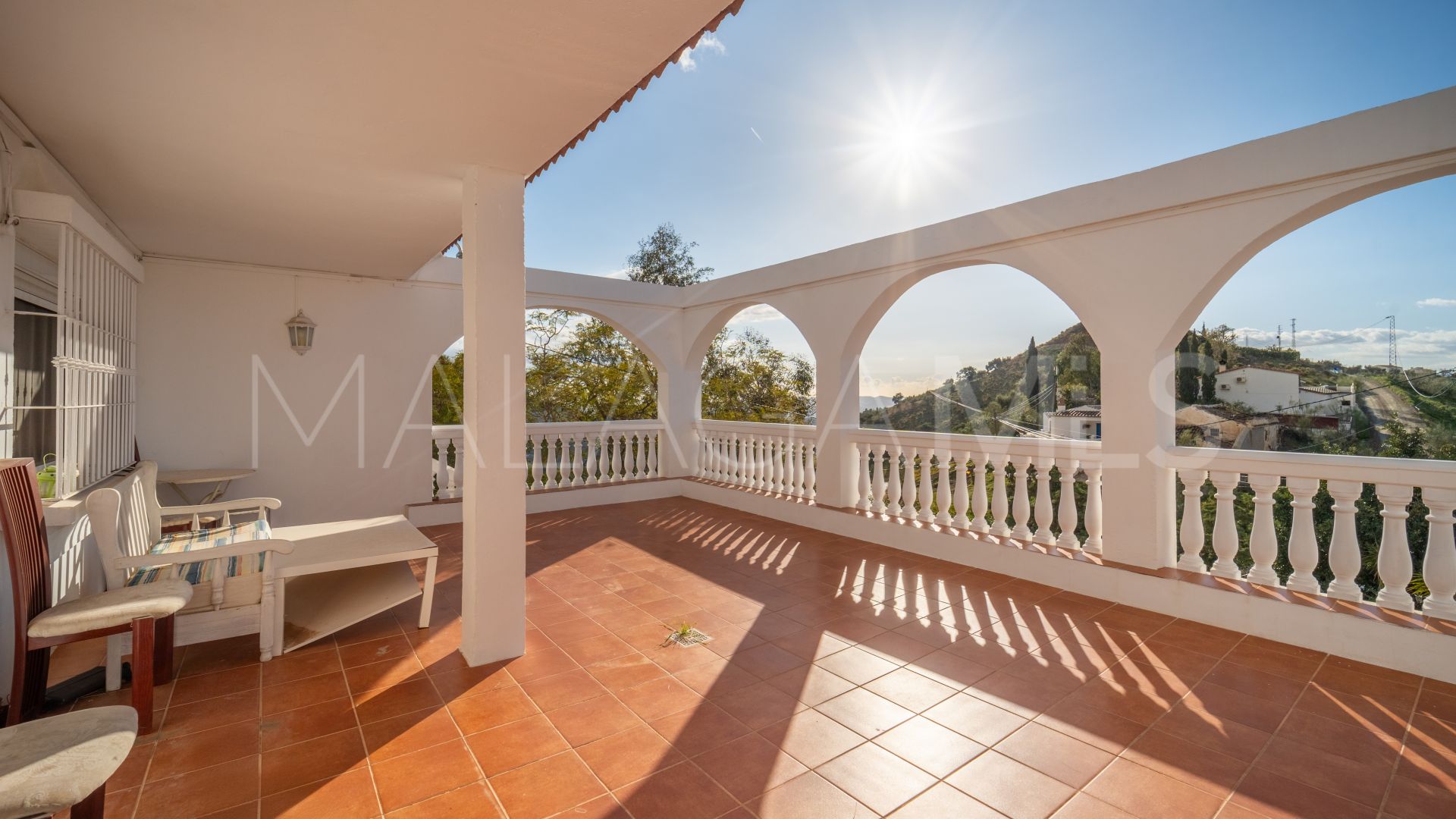 Buy Canillas de Aceituno 4 bedrooms country house