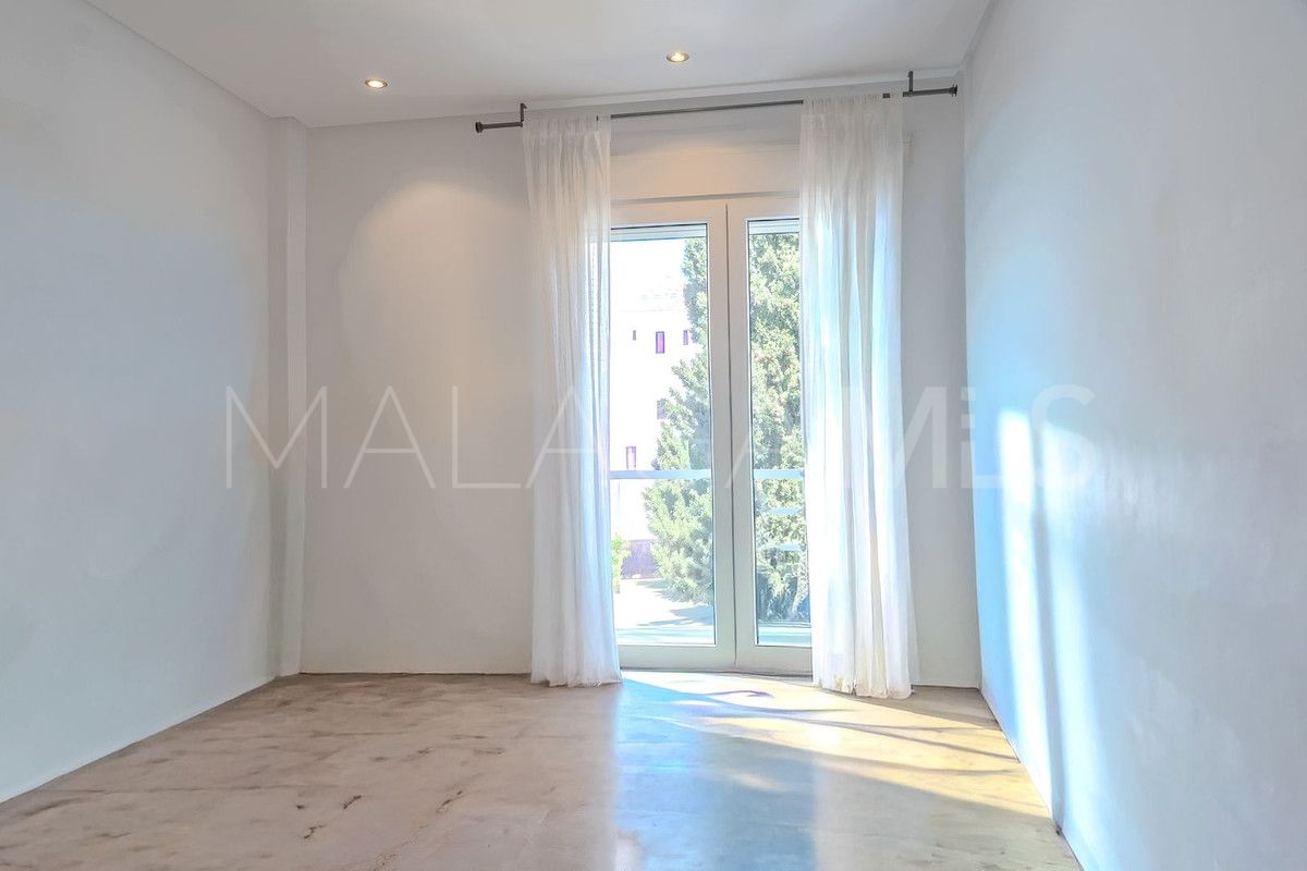 Takvåning for sale in Torrequebrada