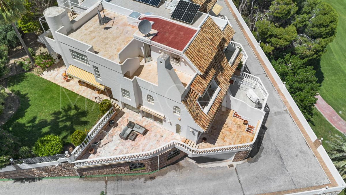 Torrequebrada, adosado with 5 bedrooms for sale