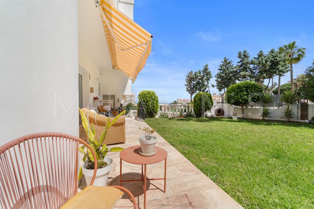 Torrequebrada, adosado with 5 bedrooms for sale