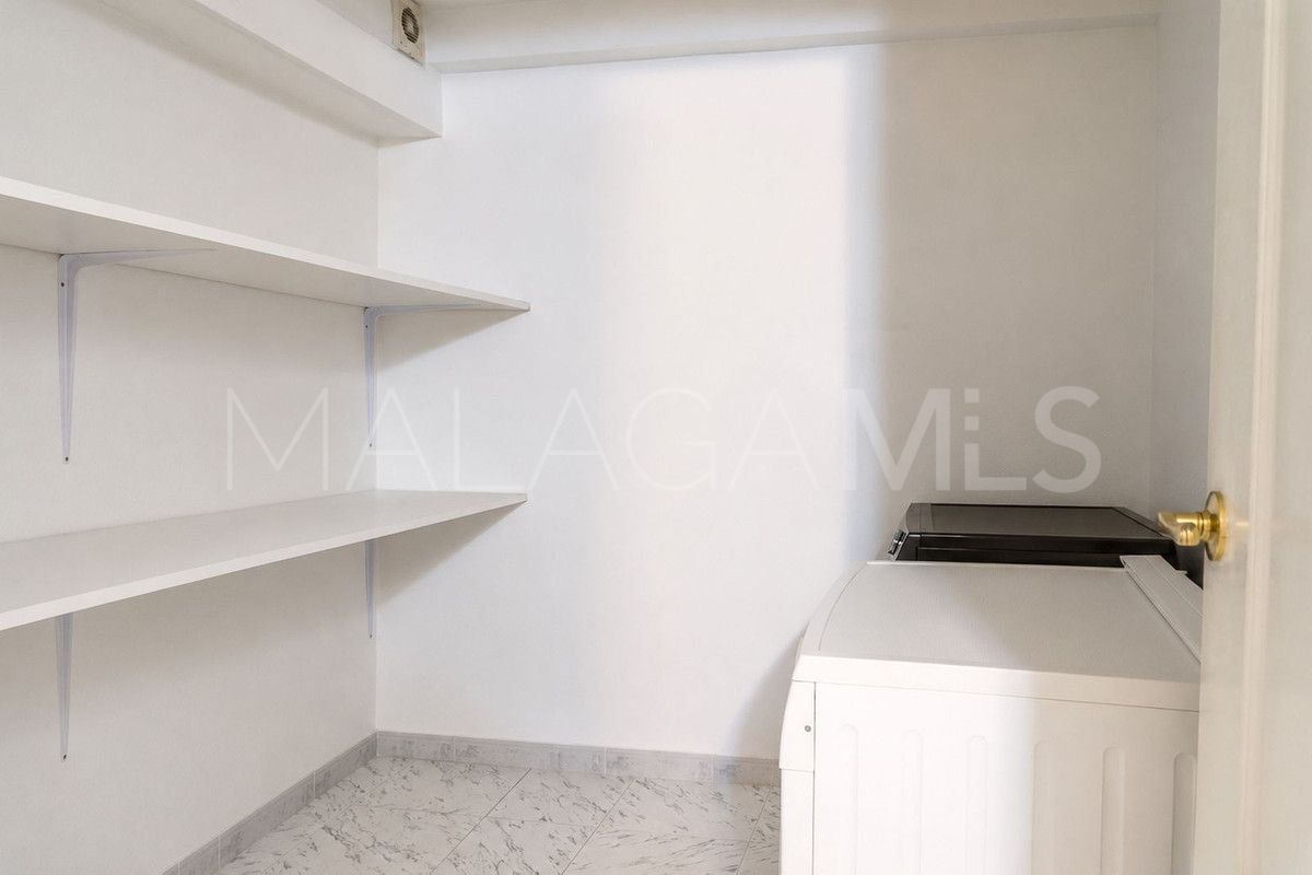 Torrequebrada, adosado with 5 bedrooms for sale