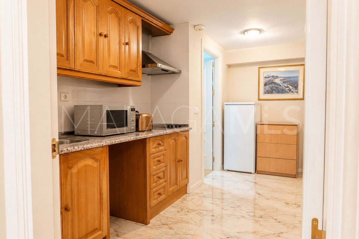 Torrequebrada, adosado with 5 bedrooms for sale