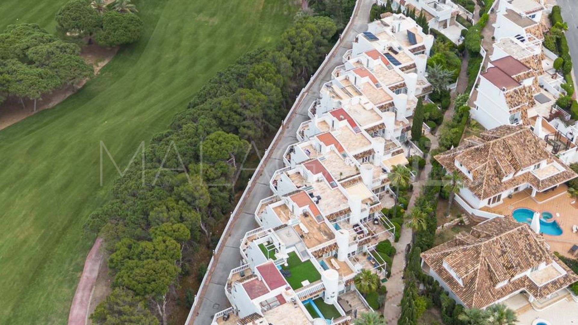 Torrequebrada, adosado with 5 bedrooms for sale