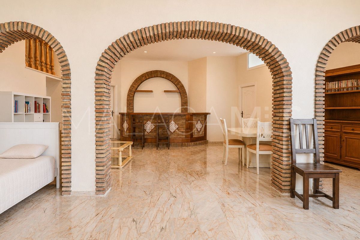 Torrequebrada, adosado with 5 bedrooms for sale
