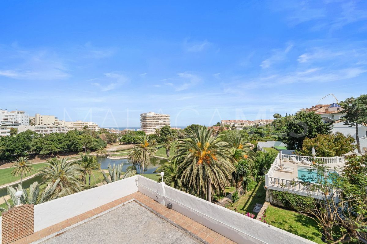 Torrequebrada, adosado with 5 bedrooms for sale