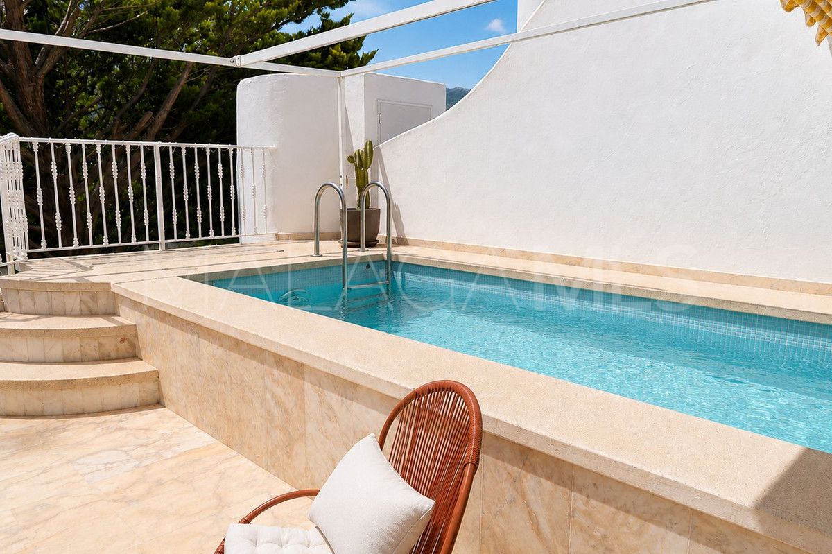 Torrequebrada, adosado with 5 bedrooms for sale