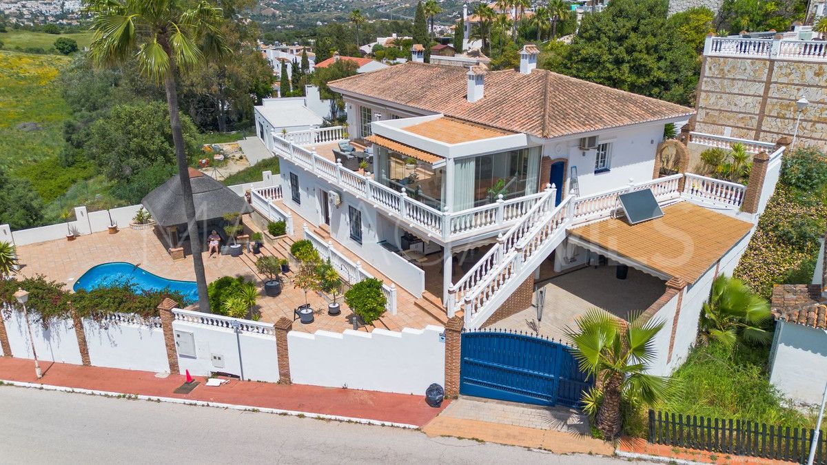Villa for sale in Mijas